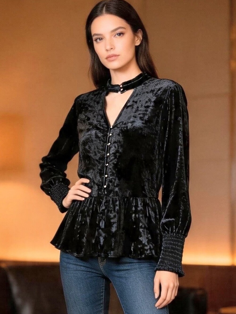 WILLIAM RAST Women's Ramsey Top Black Velvet Bouse Choker LARGE